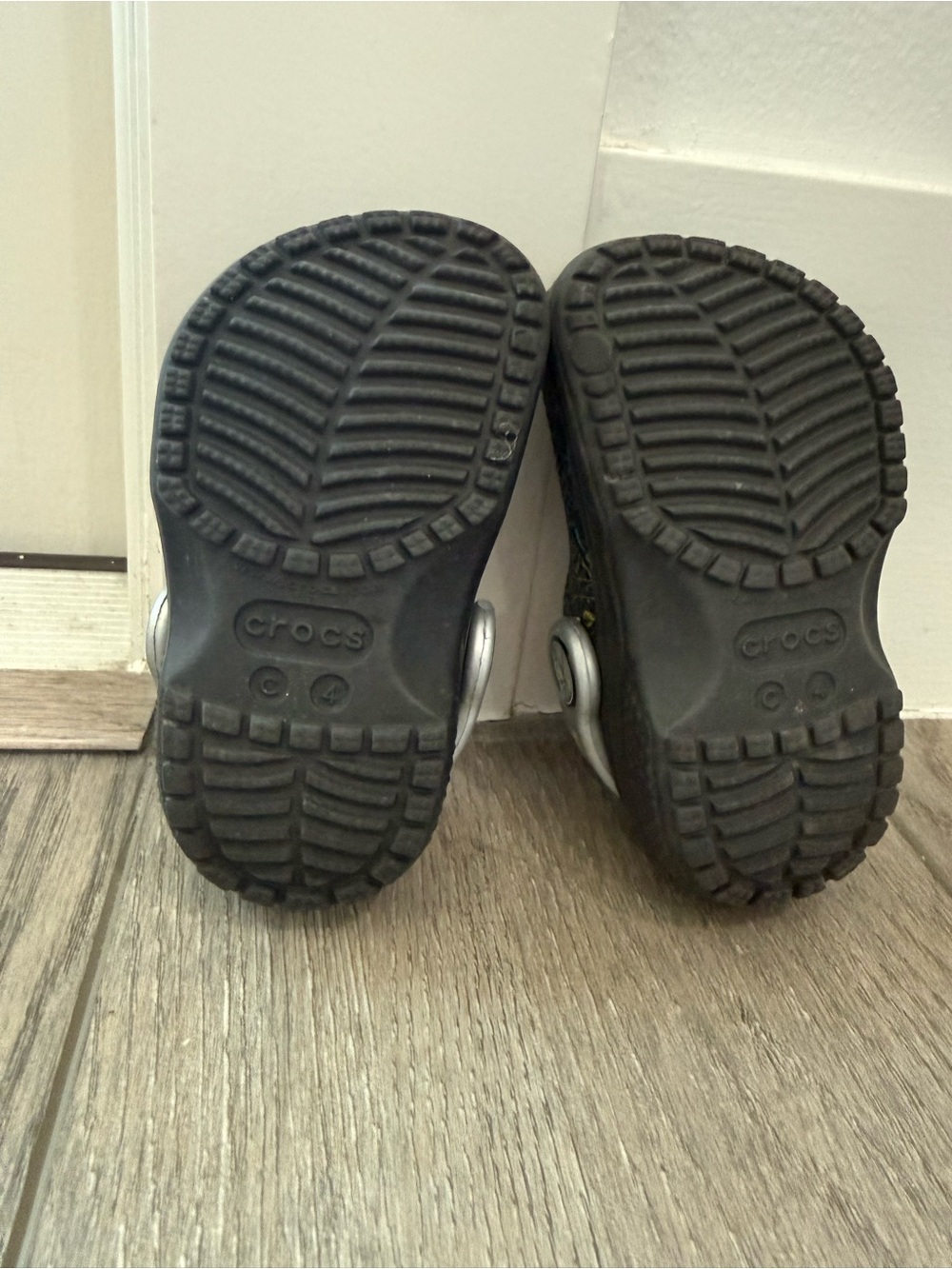CROCS Kids Star Wars The Child Graphic Black Clogs with Green & Blue Accents - Picture 2 of 3